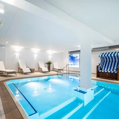 Ferienwohnung-juist-strandburg 307 Fuer 2 Bis 3 Personen Mit Schwimmbad Und Sauna Juist