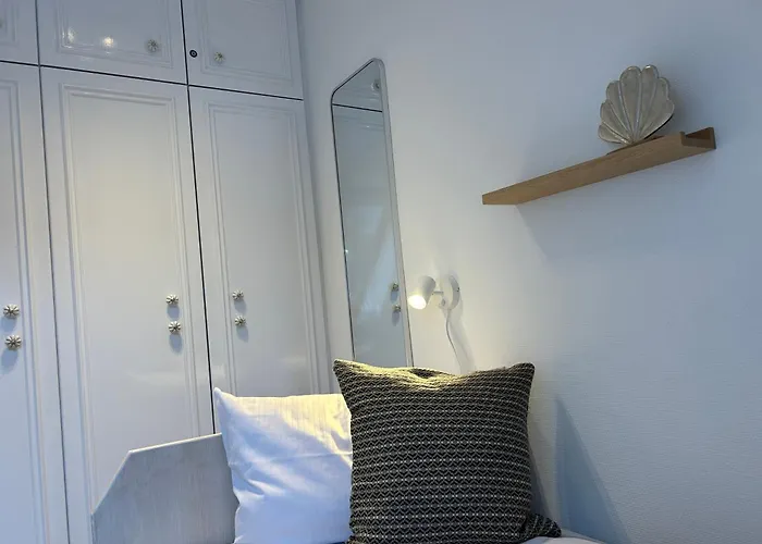 Ferienwohnung-juist-strandburg 307 Fuer 2 Bis 3 Personen Mit Schwimmbad Und Sauna