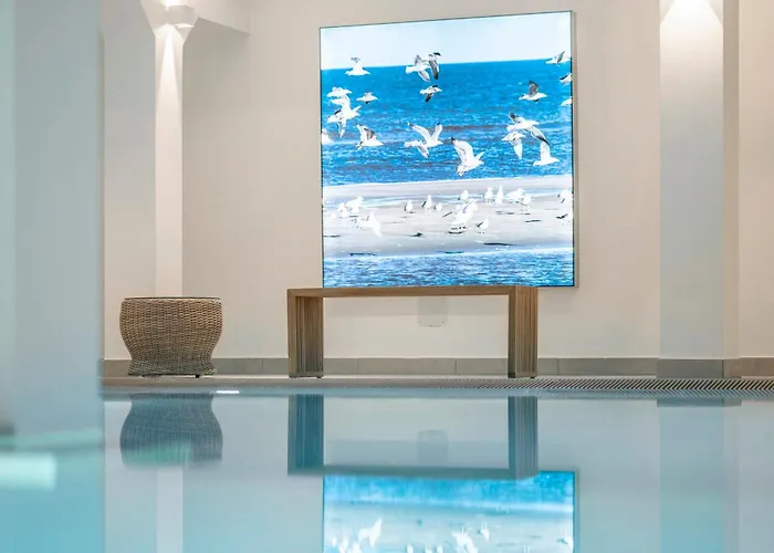 Ferienwohnung-juist-strandburg 307 Fuer 2 Bis 3 Personen Mit Schwimmbad Und Sauna * Juist