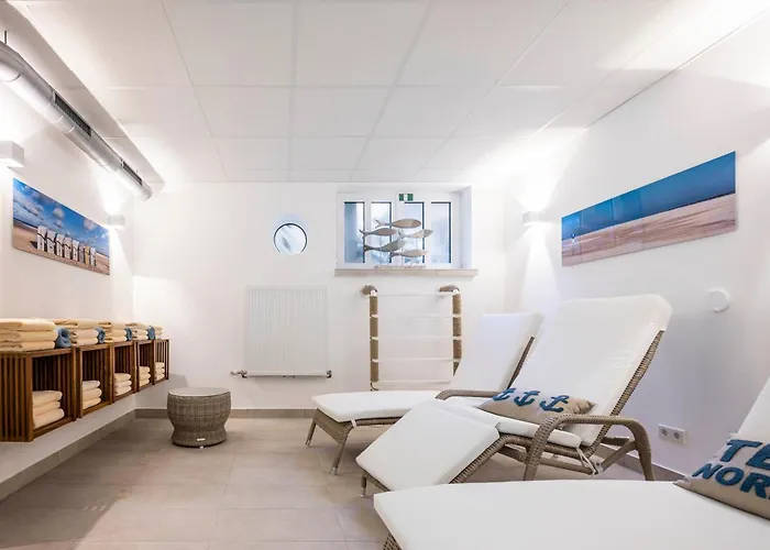 Ferienwohnung-juist-strandburg 307 Fuer 2 Bis 3 Personen Mit Schwimmbad Und Sauna * Juist
