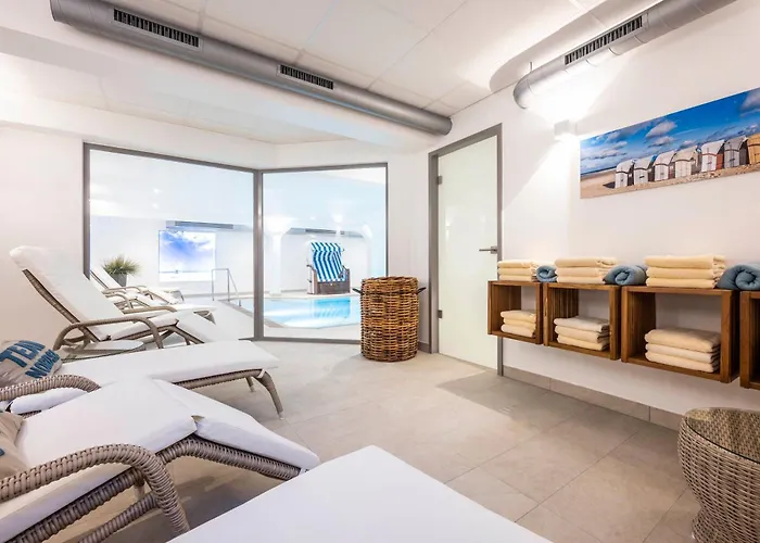 Ferienwohnung-juist-strandburg 307 Fuer 2 Bis 3 Personen Mit Schwimmbad Und Sauna *